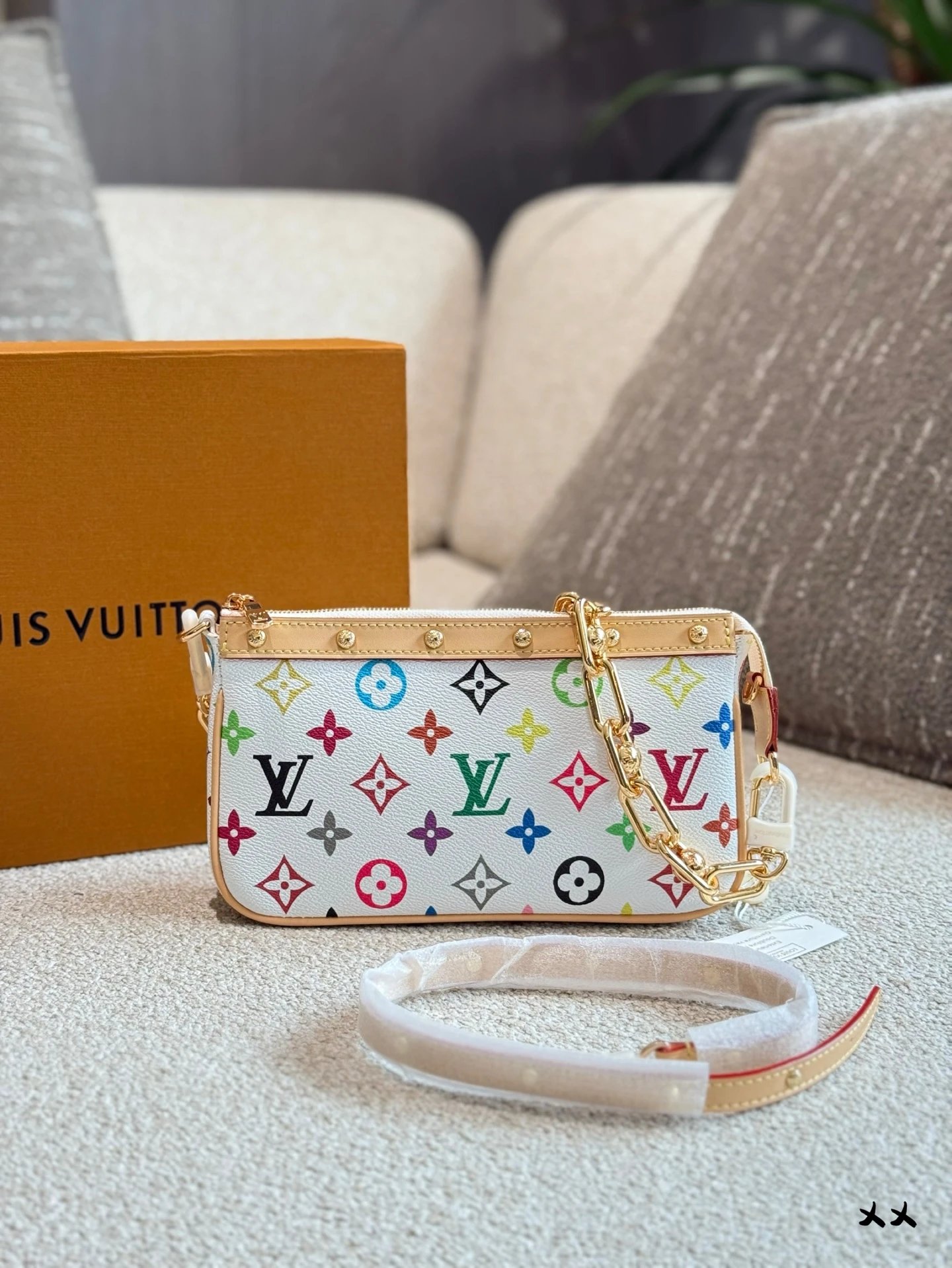 Louis Vuitton Handbags 2025